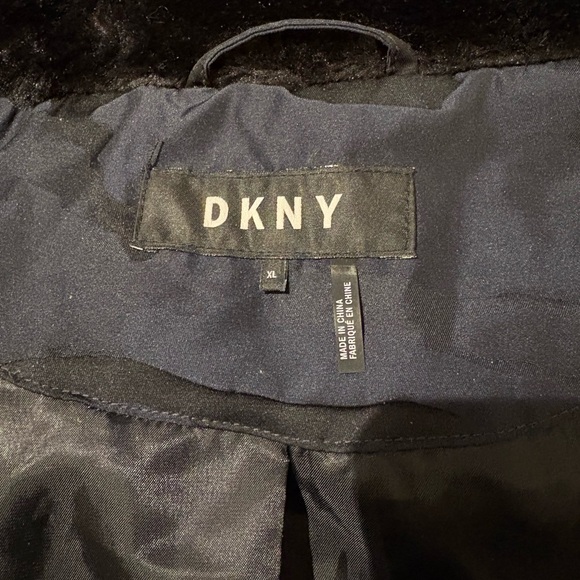 Brand new warm DKNY coat - Picture 5 of 7